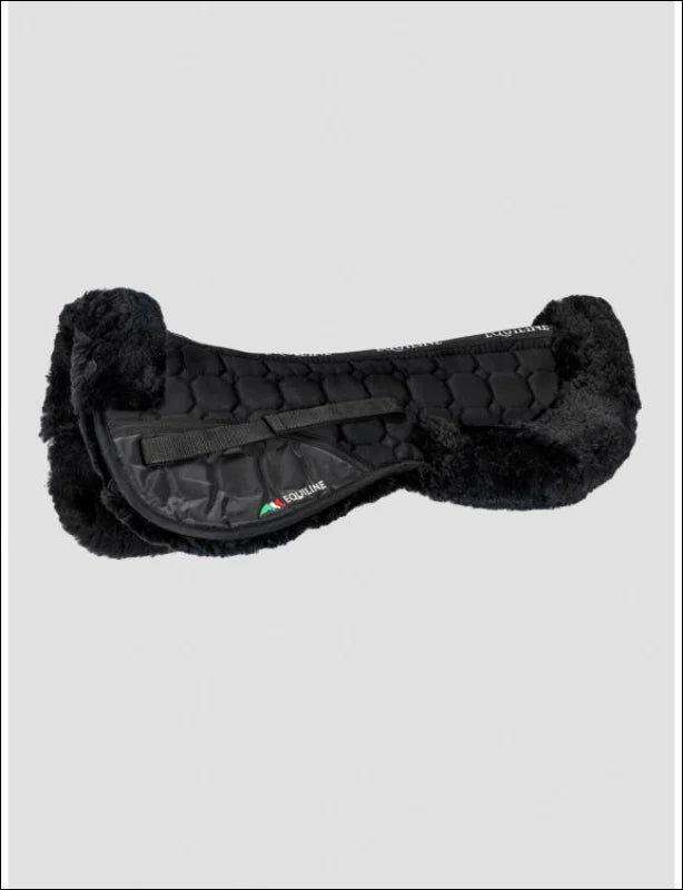 Equiline Sheepskin 1/2 Pad - 1\2 / Black